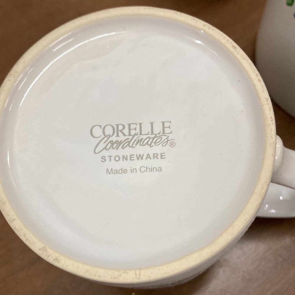 Coffee cups - Picture 3 of 3